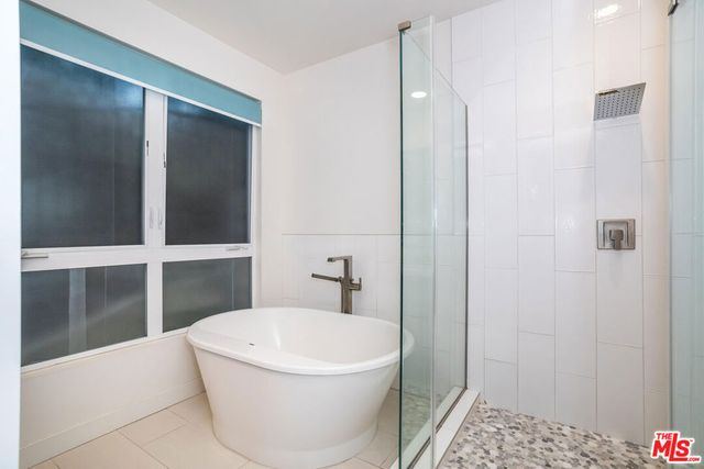 1912 W Liberty Court, Los Angeles, CA 90026