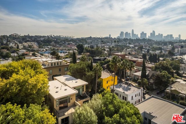 1912 W Liberty Court, Los Angeles, CA 90026