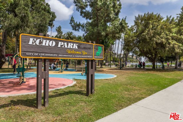 1912 W Liberty Court, Los Angeles, CA 90026