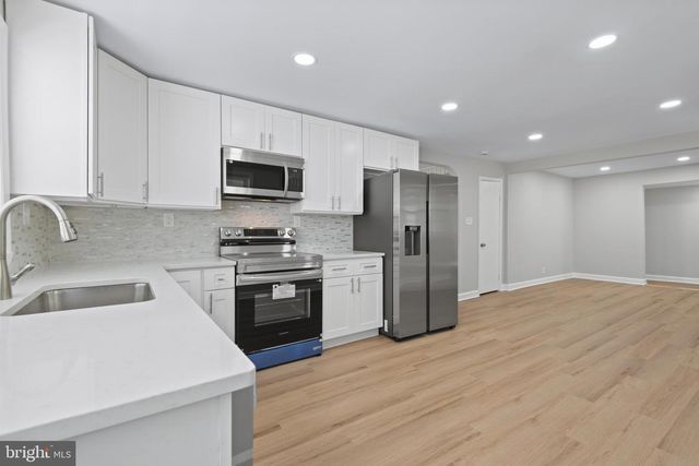 1404 SPRING AVE, Rosedale, MD 21237