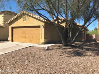 2062 W Silver Meadow Place, Tucson, AZ 85745