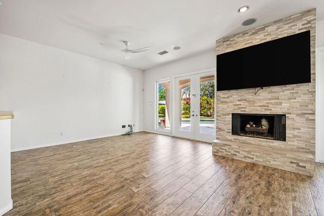 32 Calais Circle, Rancho Mirage, CA 92270