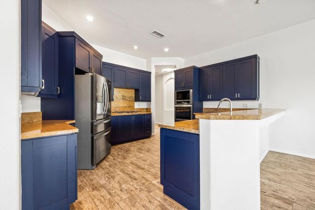 32 Calais Circle, Rancho Mirage, CA 92270