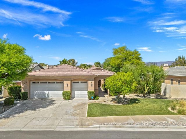 32 Calais Circle, Rancho Mirage, CA 92270