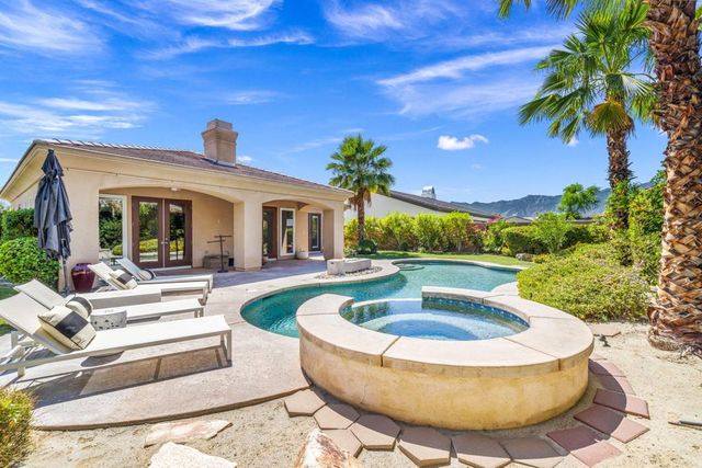 32 Calais Circle, Rancho Mirage, CA 92270