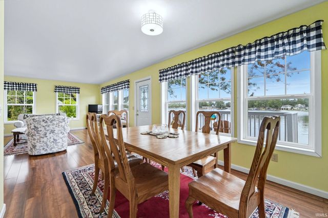 1425 E 700 Road, Wolcottville, IN 46795