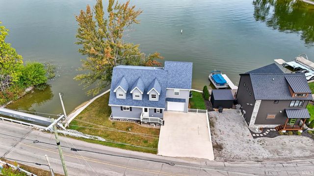 1425 E 700 Road, Wolcottville, IN 46795