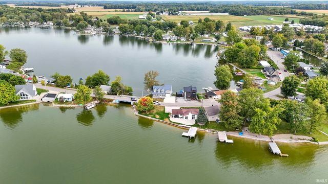 1425 E 700 Road, Wolcottville, IN 46795