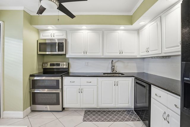 1629 Riverview Road 117, Deerfield Beach, FL 33441