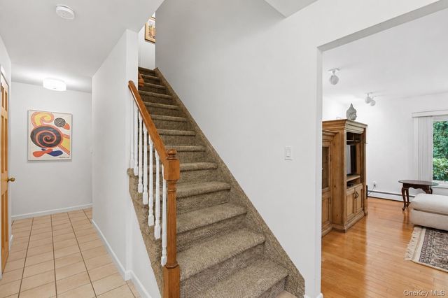 21 Druid Hill Road, Port Jefferson, NY 11777