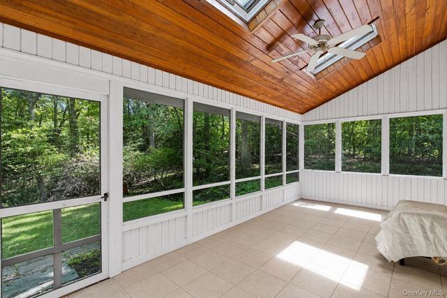 21 Druid Hill Road, Port Jefferson, NY 11777