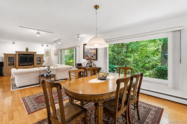 21 Druid Hill Road, Port Jefferson, NY 11777