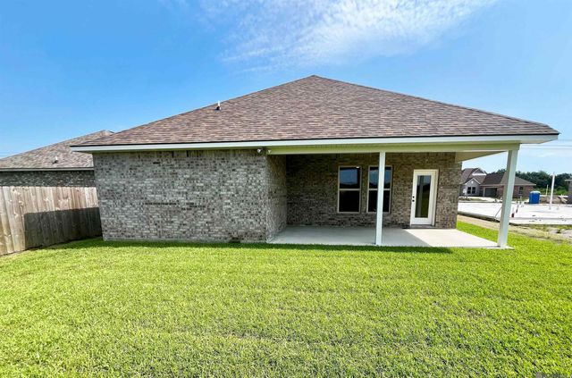 1205 Lakehaven Dr, Gonzales, LA 70737