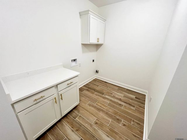 1205 Lakehaven Dr, Gonzales, LA 70737