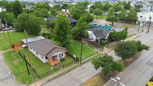 2412 Elgin Street, Houston, TX 77004