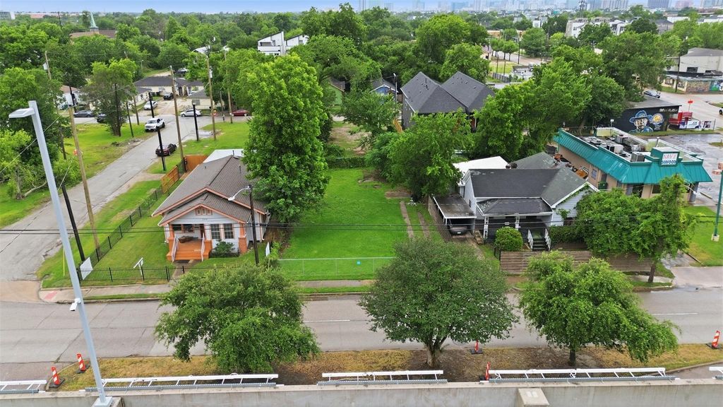 2412 Elgin Street, Houston, TX 77004