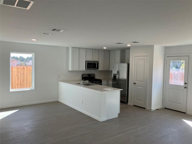 16221 Bergara Bend Drive, Splendora, TX 77327
