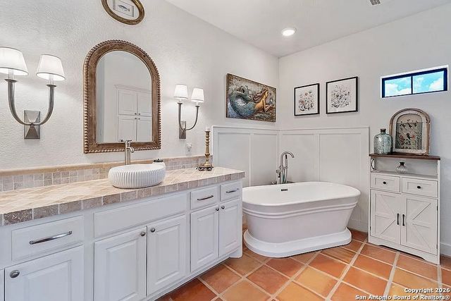 1112 Kendall Jackson, Comfort, TX 78013