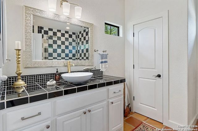 1112 Kendall Jackson, Comfort, TX 78013