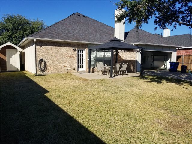 4218 Arbor Creek Drive, Carrollton, TX 75010