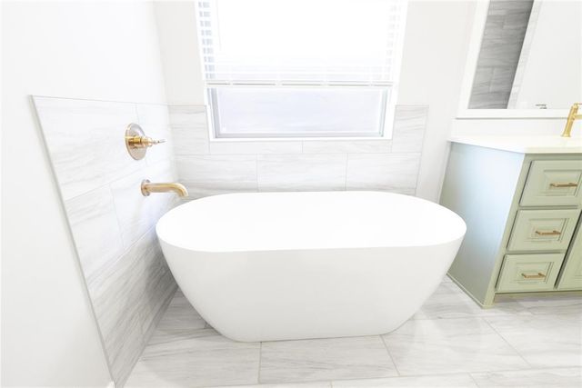 16212 Verbena Circle, Edmond, OK 73013