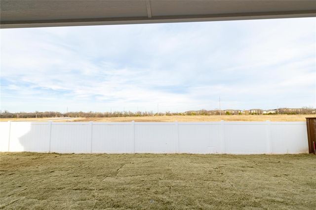 16212 Verbena Circle, Edmond, OK 73013