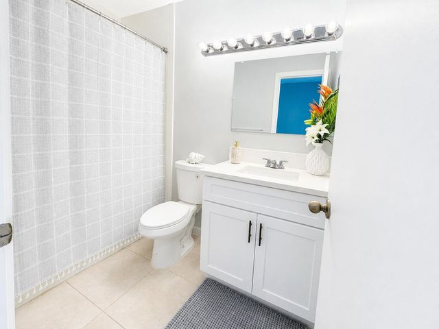 222 Foxtail Drive E, Greenacres, FL 33415