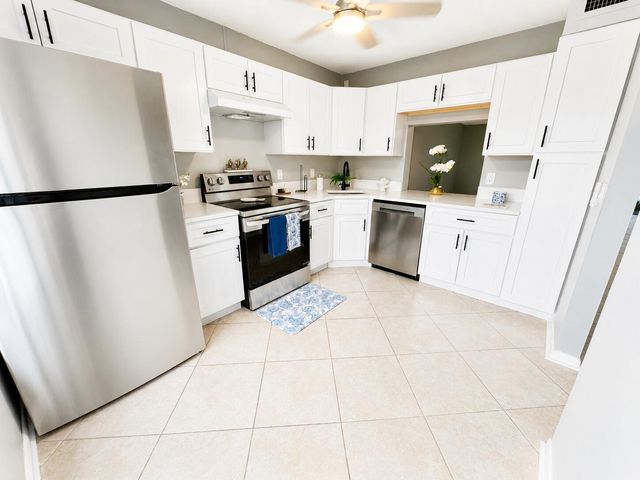 222 Foxtail Drive E, Greenacres, FL 33415