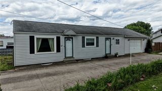 127 SW 7th Drive SW, New Philadelphia, OH 44663