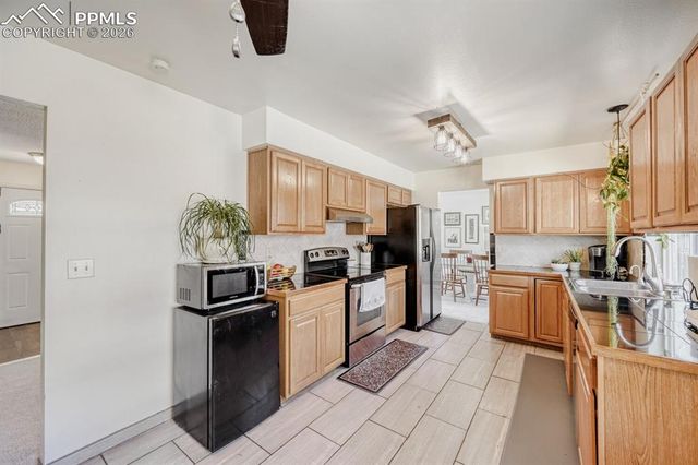 3410 E Oak Creek Drive, Colorado Springs, CO 80906