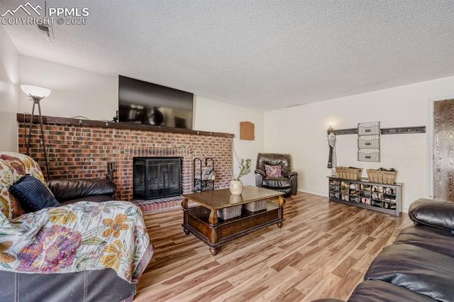 3410 E Oak Creek Drive, Colorado Springs, CO 80906