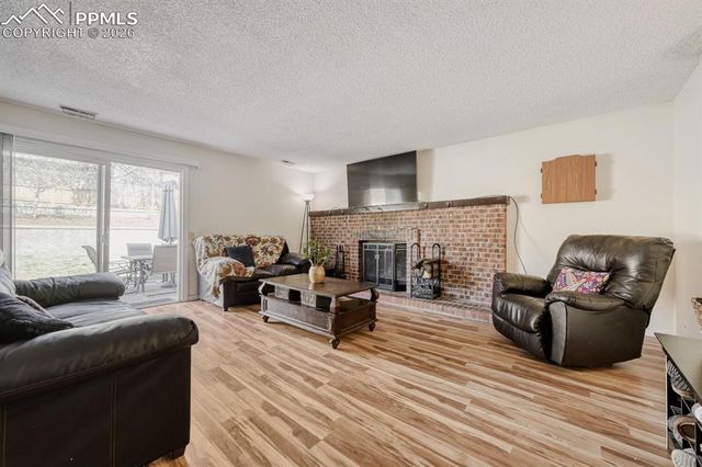 3410 E Oak Creek Drive, Colorado Springs, CO 80906