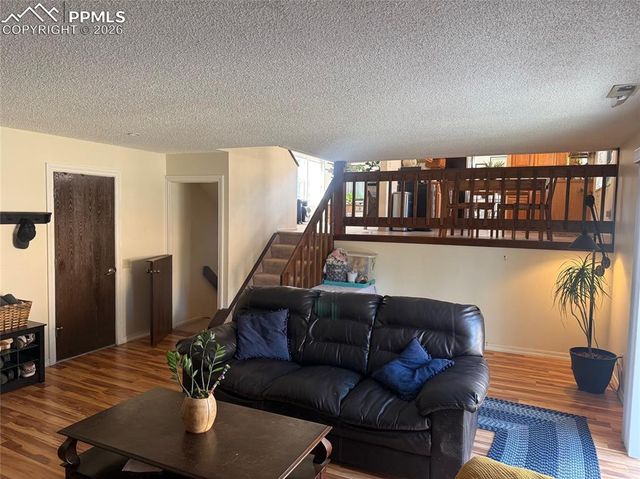 3410 E Oak Creek Drive, Colorado Springs, CO 80906