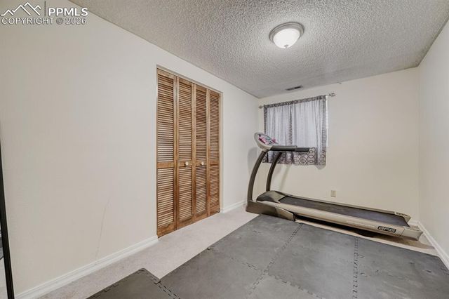 3410 E Oak Creek Drive, Colorado Springs, CO 80906