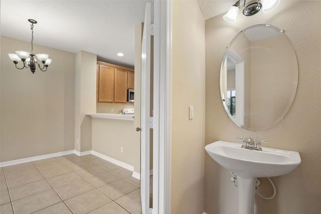 10332 MANDERLEY WAY 111, Orlando, FL 32829