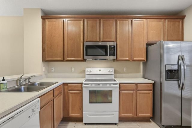 10332 MANDERLEY WAY 111, Orlando, FL 32829