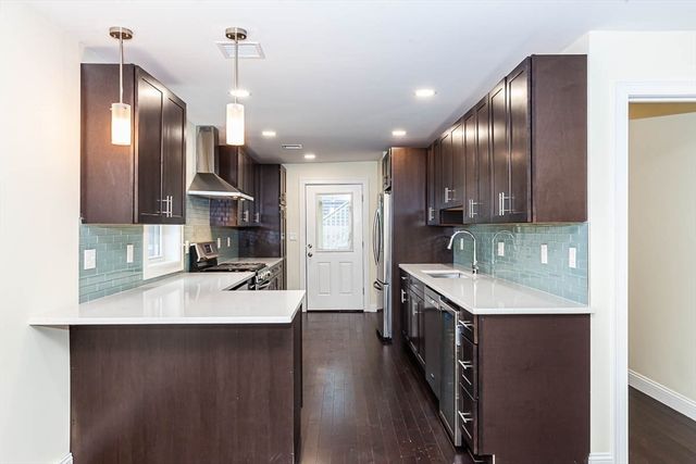 28 Albion Street 1, Medford, MA 02155