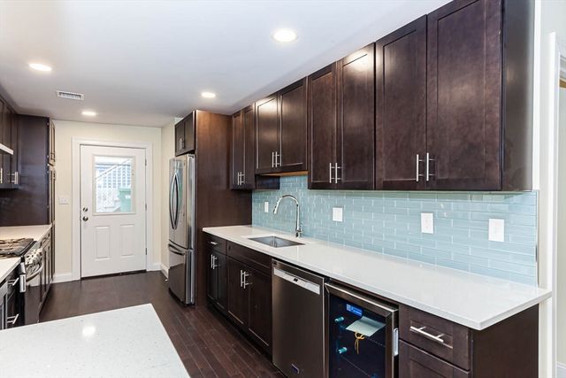 28 Albion Street 1, Medford, MA 02155