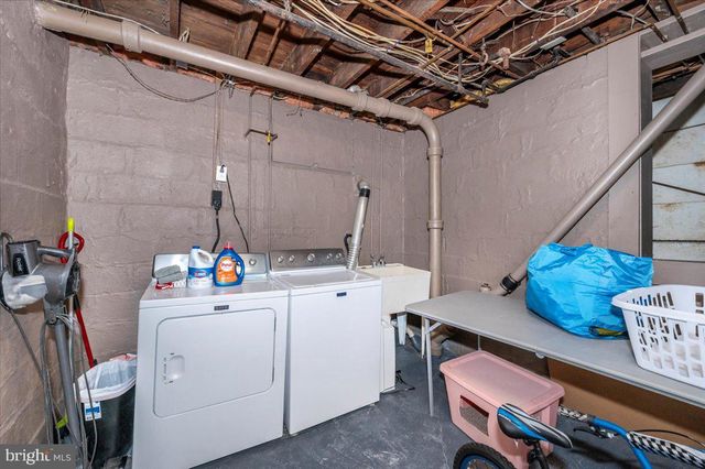 104 CYPRESS ST, Hagerstown, MD 21742