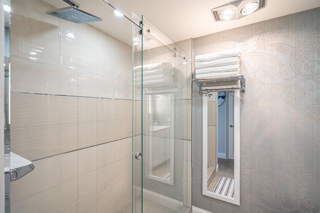 100 Venetian Drive 2, Delray Beach, FL 33483