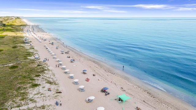 100 Venetian Drive 2, Delray Beach, FL 33483