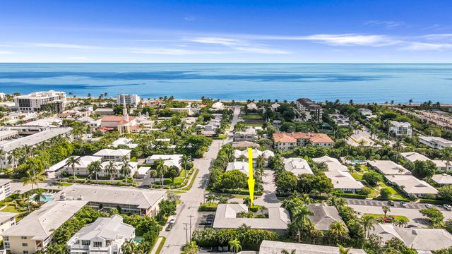 100 Venetian Drive 2, Delray Beach, FL 33483
