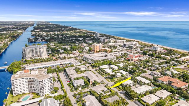 100 Venetian Drive 2, Delray Beach, FL 33483