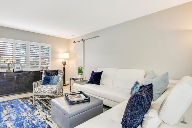 100 Venetian Drive 2, Delray Beach, FL 33483