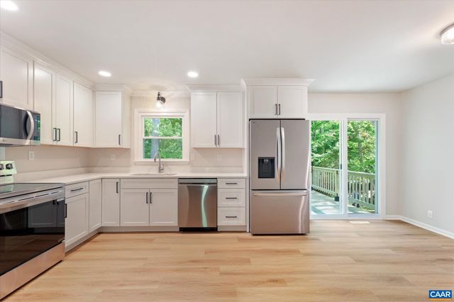 309 CRESTFIELD CT, Charlottesville, VA 22911