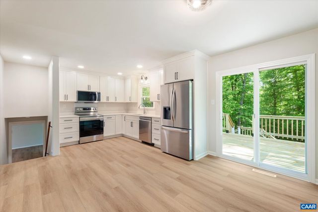 309 CRESTFIELD CT, Charlottesville, VA 22911