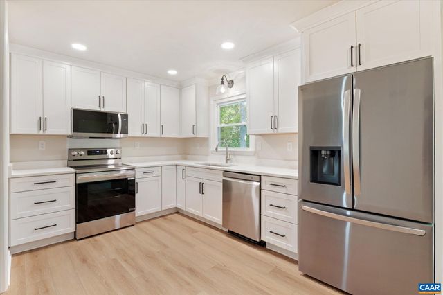 309 CRESTFIELD CT, Charlottesville, VA 22911