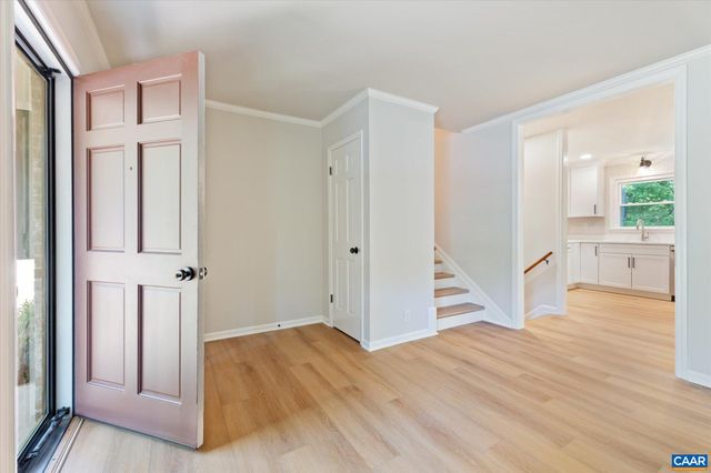 309 CRESTFIELD CT, Charlottesville, VA 22911