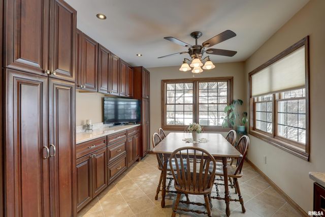 5434-5438 STATE Street, Quincy, IL 62305