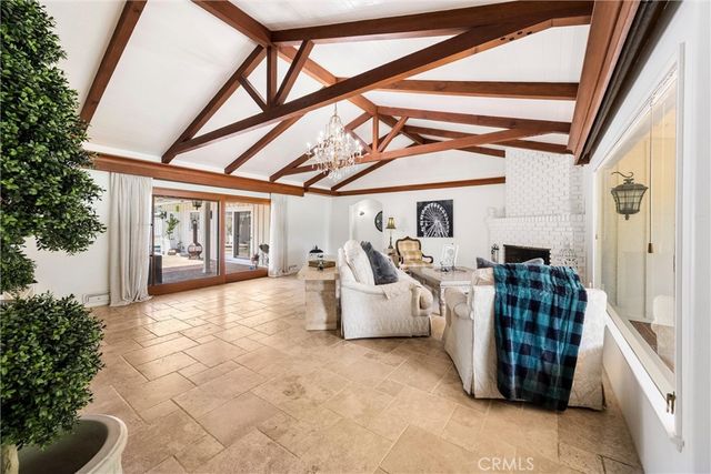 606 E Parkdale Drive, San Bernardino, CA 92404